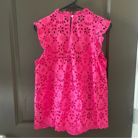 J. Crew Pink Sleeveless Mock Neck Embroidered Eyelet Blouse Size Medium - Picture 2 of 5